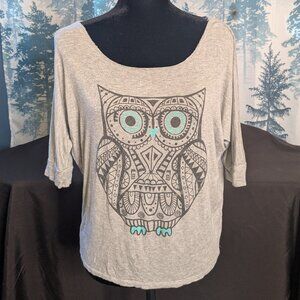 🦉 Messy Buns Lazy Days Owl Tee – Size Small
